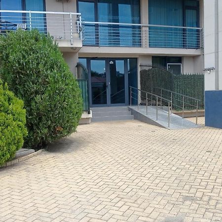 Modern 2 Bedroom Apartment In Top Location In Sunny Beach Just 150 Meters From Casino Platinum Kültér fotó