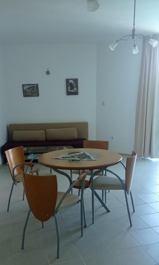 Modern 2 Bedroom Apartment In Top Location In Sunny Beach Just 150 Meters From Casino Platinum Kültér fotó