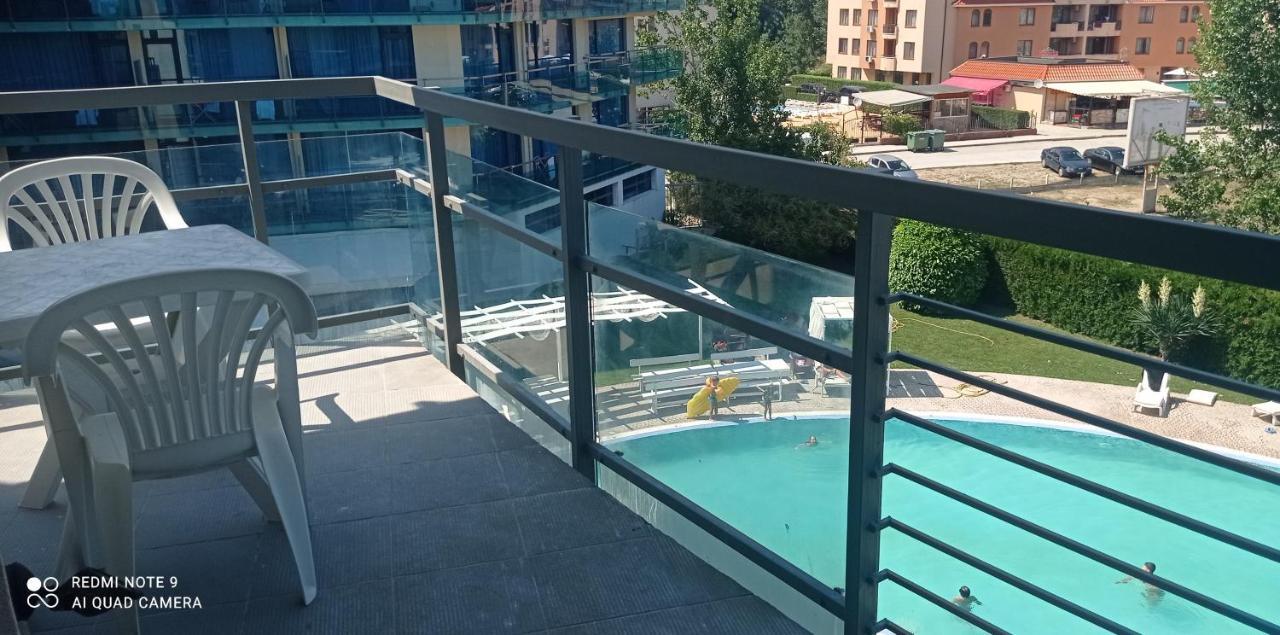 Modern 2 Bedroom Apartment In Top Location In Sunny Beach Just 150 Meters From Casino Platinum Kültér fotó